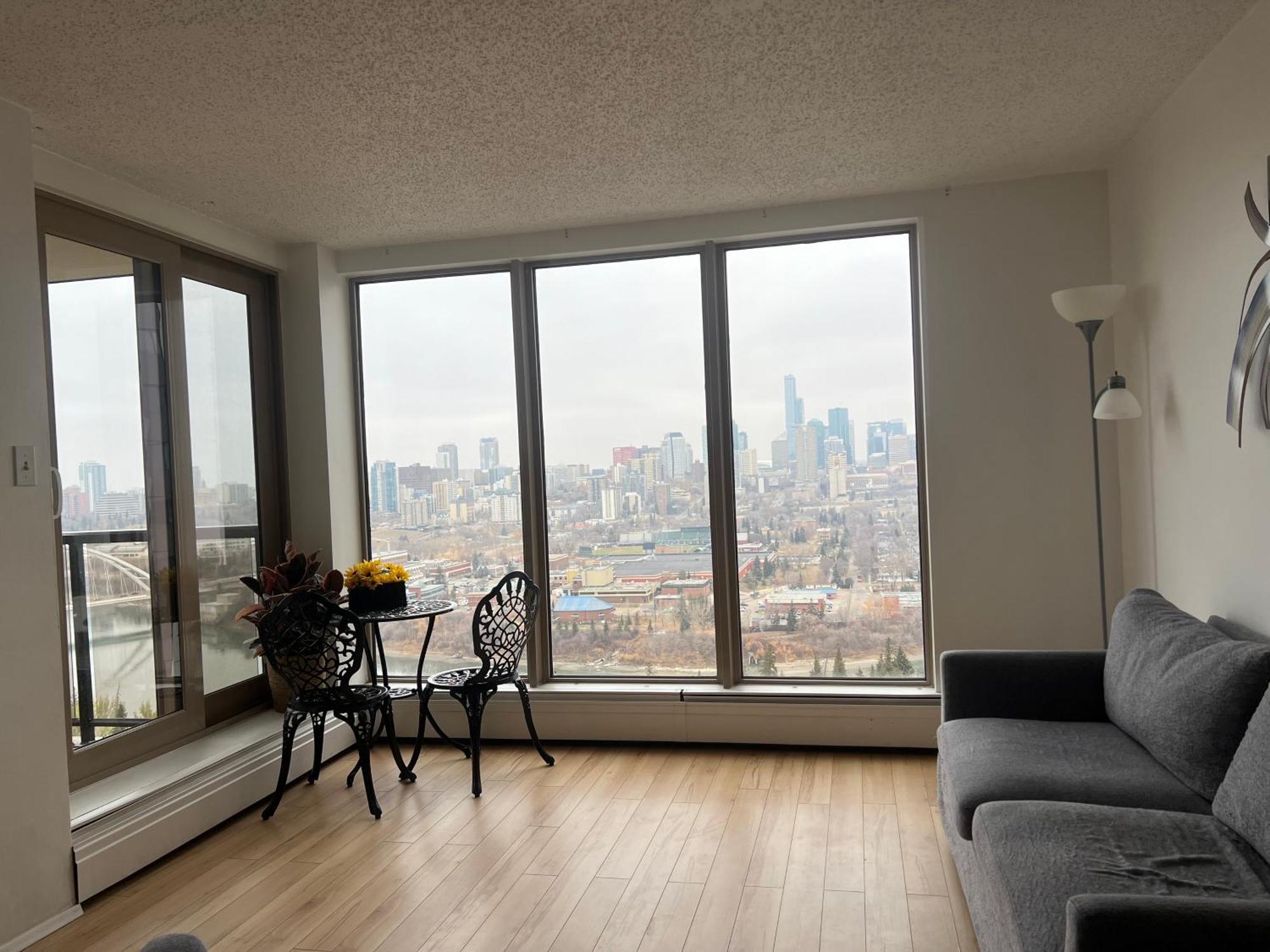 Aparthotel Amazing River And City View In Non Smoking Condominium